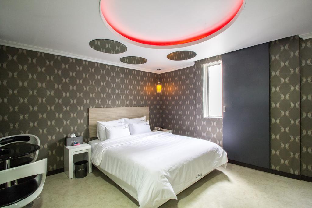 The Zenith Hotel Пусан Стая снимка