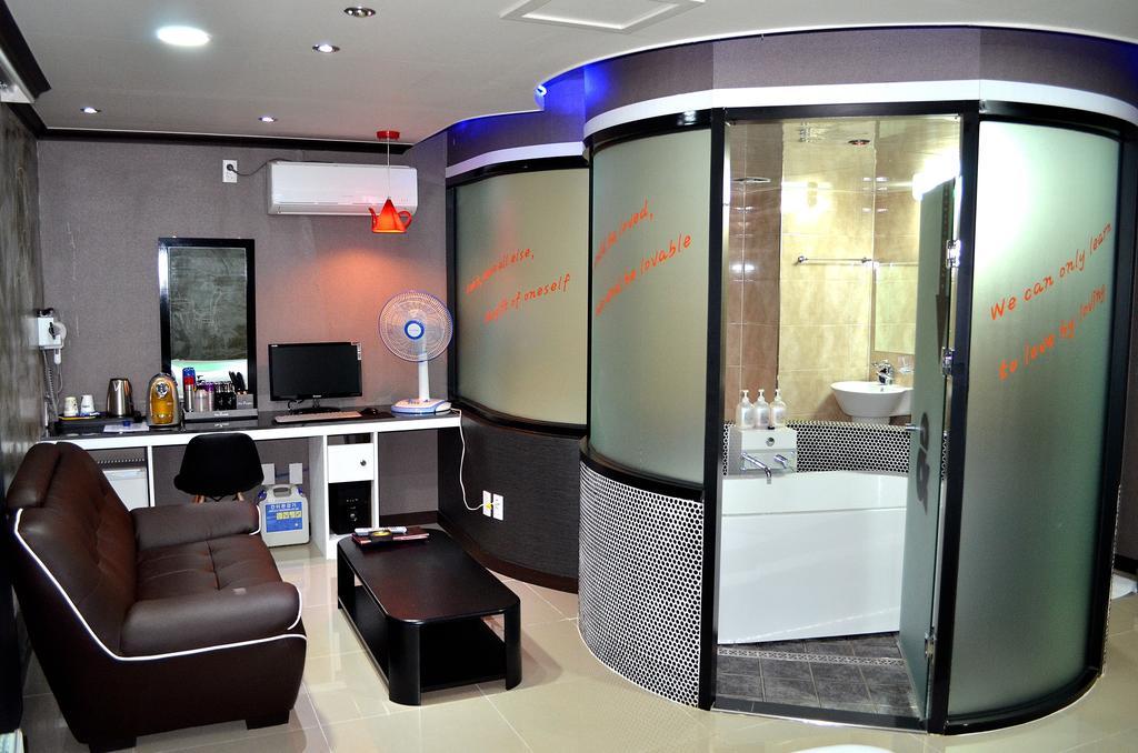 The Zenith Hotel Пусан Стая снимка